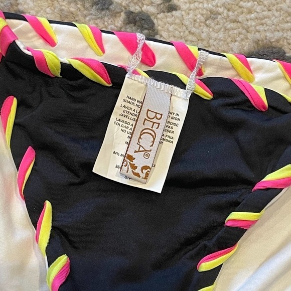 Becca Women's Black Reversible Tie Side Hipster Bikini Bottom Size S/P - Picture 12 of 12